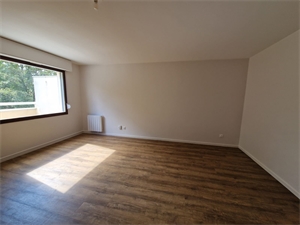 appartement à la location -   69110  SAINTE-FOY-LES-LYON, surface 92 m2 location appartement - APR736680